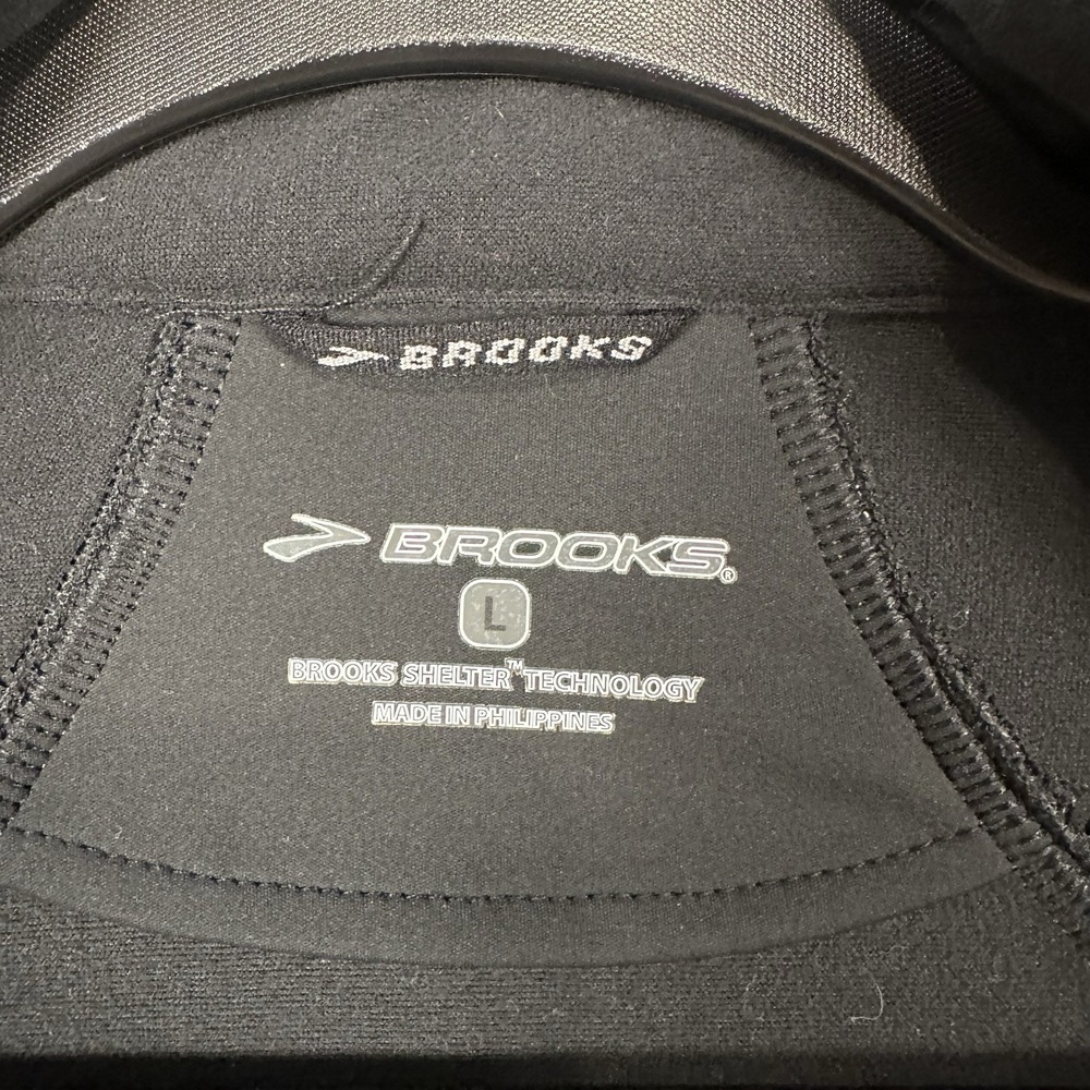Brooks Shelter Technology Running Jacket Mens L Black Full Zip Reflective - Picture 5 of 16